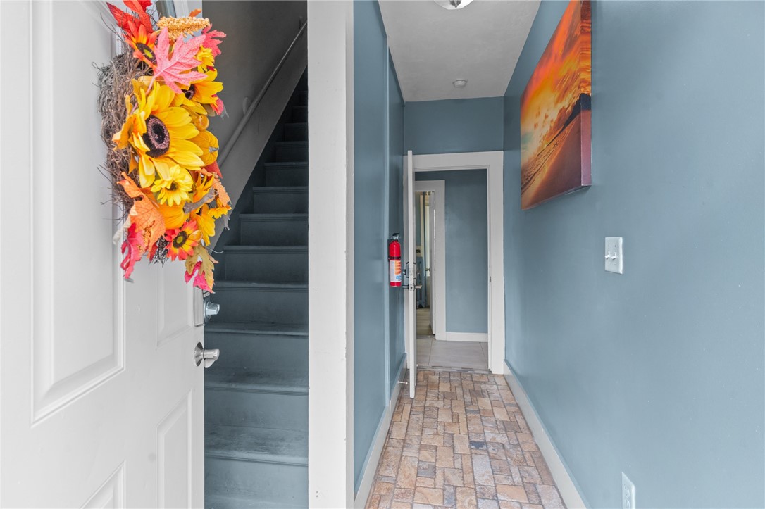 73 Boyden Street Woonsocket, RI 02895 - Photo 3 of 26 Entry