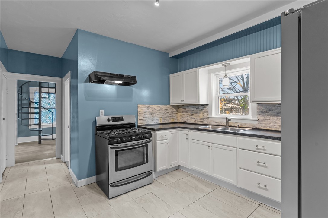 73 Boyden Street Woonsocket, RI 02895 - Photo 9 of 26 Unit 1: Kitchen