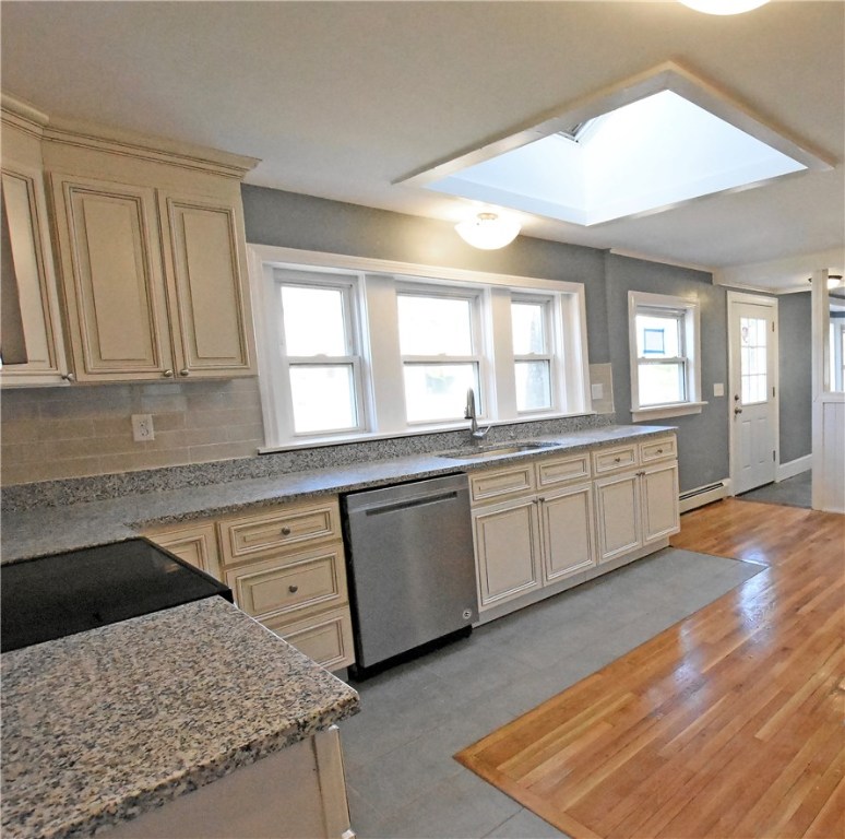 16 Steere Road Smithfield, RI 02828 - Photo 12 of 38