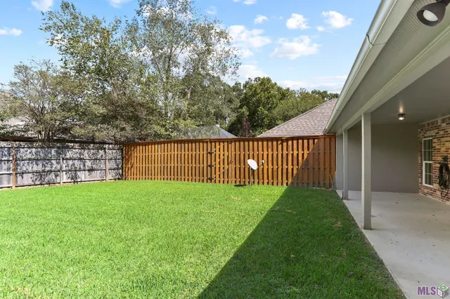 $279,900 | 10123 Hyde Park Court, Baton Rouge, LA 70816