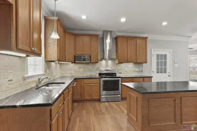 $279,900 | 10123 Hyde Park Court, Baton Rouge, LA 70816