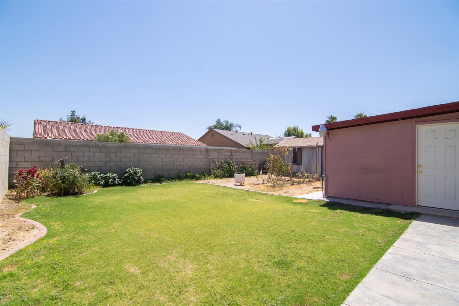 322 Coronado Place Delano, CA 93215 - Photo 12 of 13