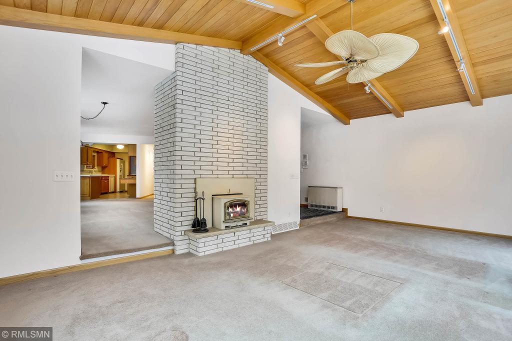 2855 Copeland Road Independence, MN 55359 - Photo 5 of 24