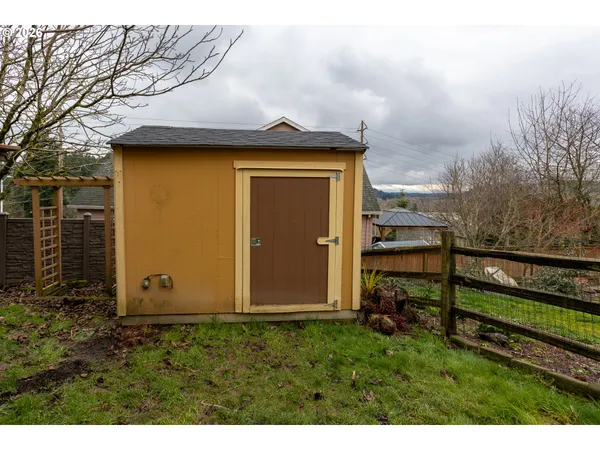 $494,950 | 15102 Southeast Myra Lane, Clackamas, OR 97015