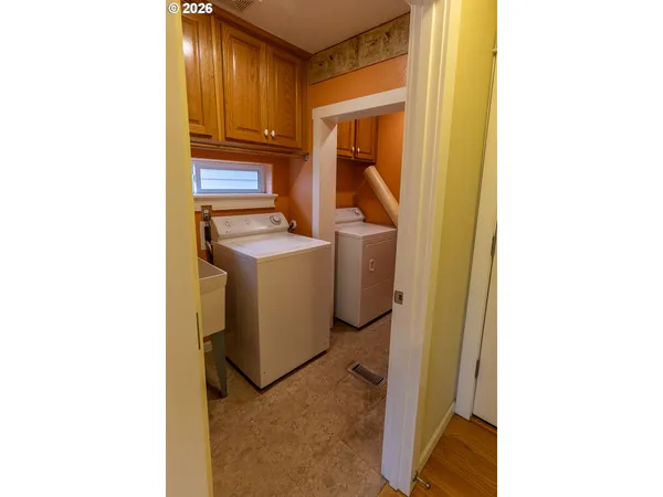 $494,950 | 15102 Southeast Myra Lane, Clackamas, OR 97015