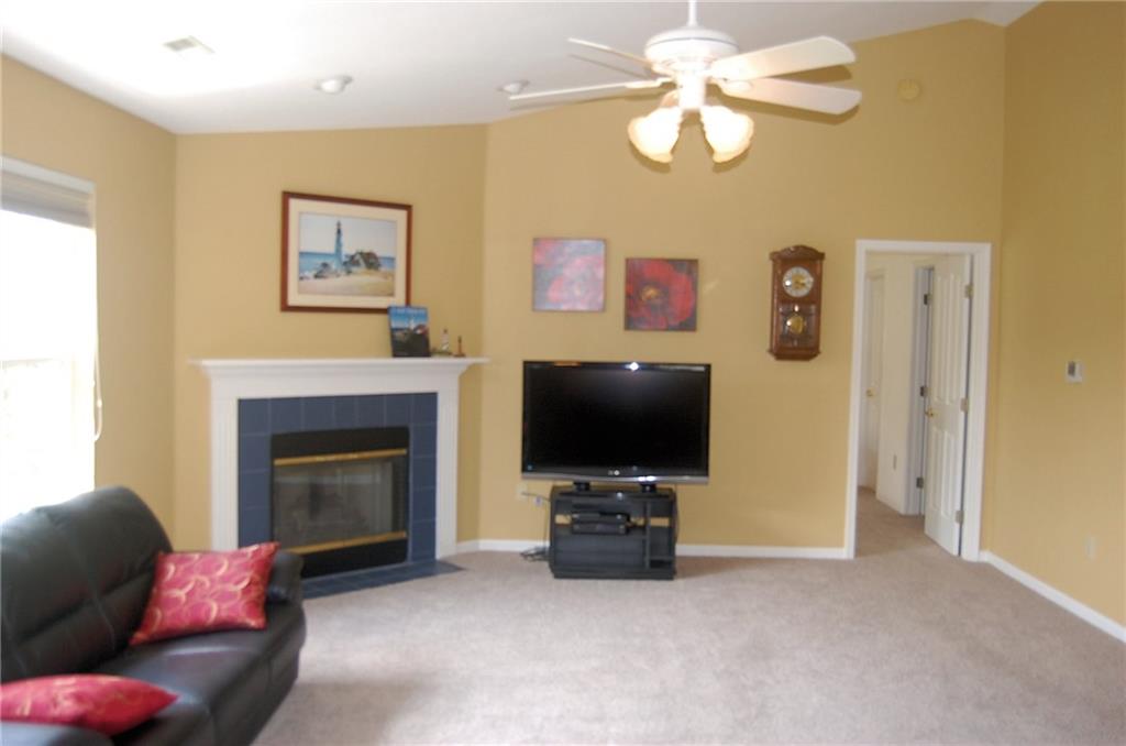 12926 Dellinger Drive Fishers, IN 46038 - Photo 12 of 25