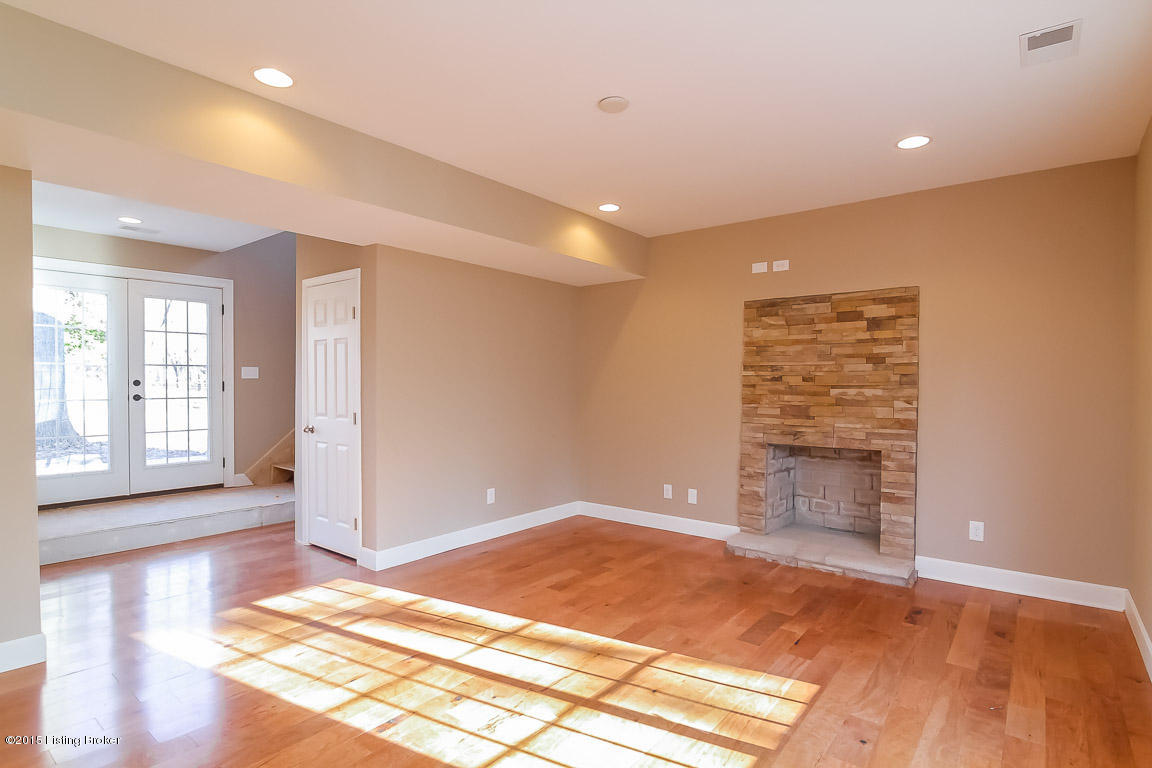 4636 Beaver Road Louisville, KY 40207 - Photo 20 of 73 0022