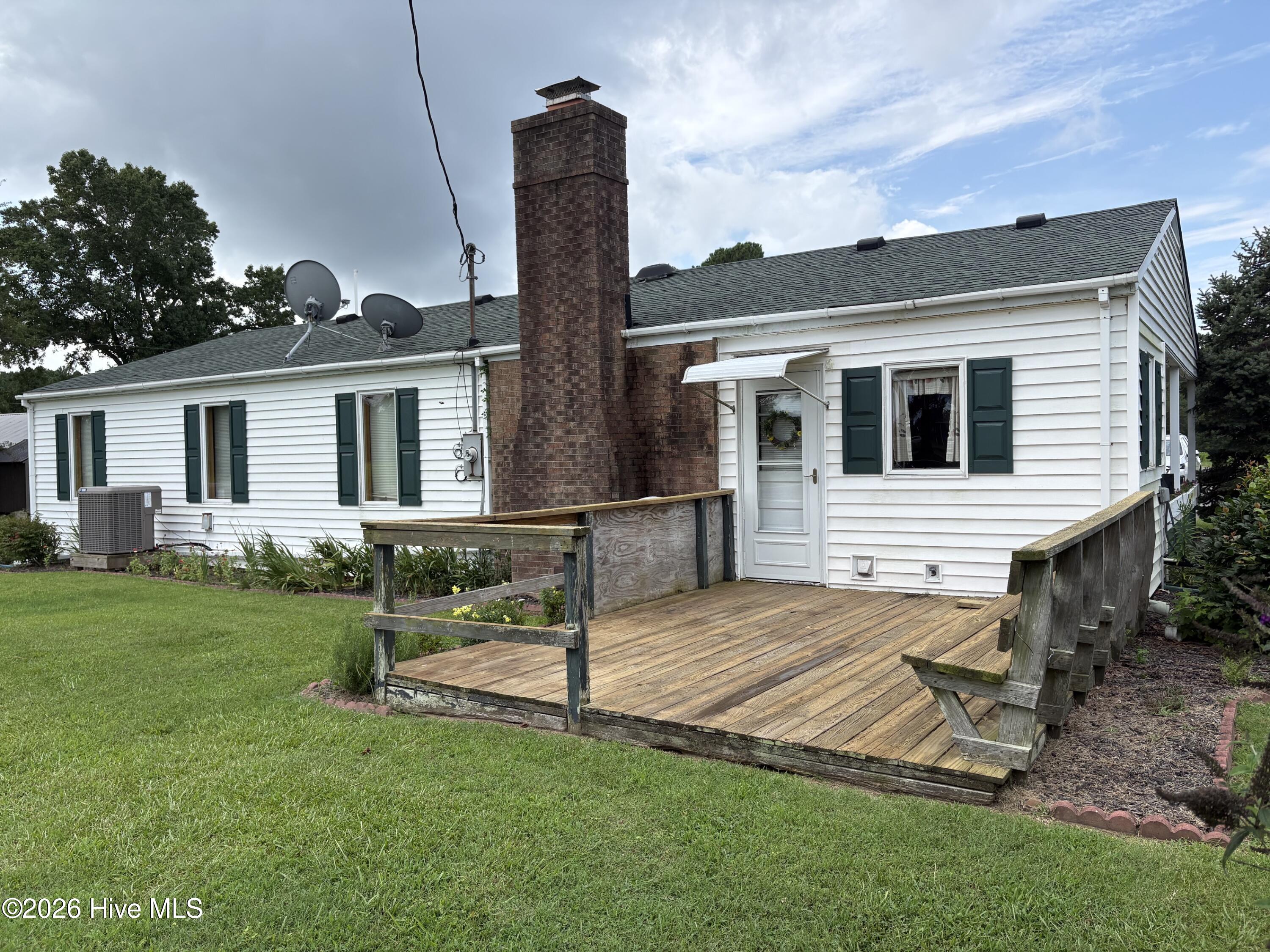 507 Narrow Shore Road Aydlett, NC 27916 - Photo 36 of 39 507 angled rear view again with deck