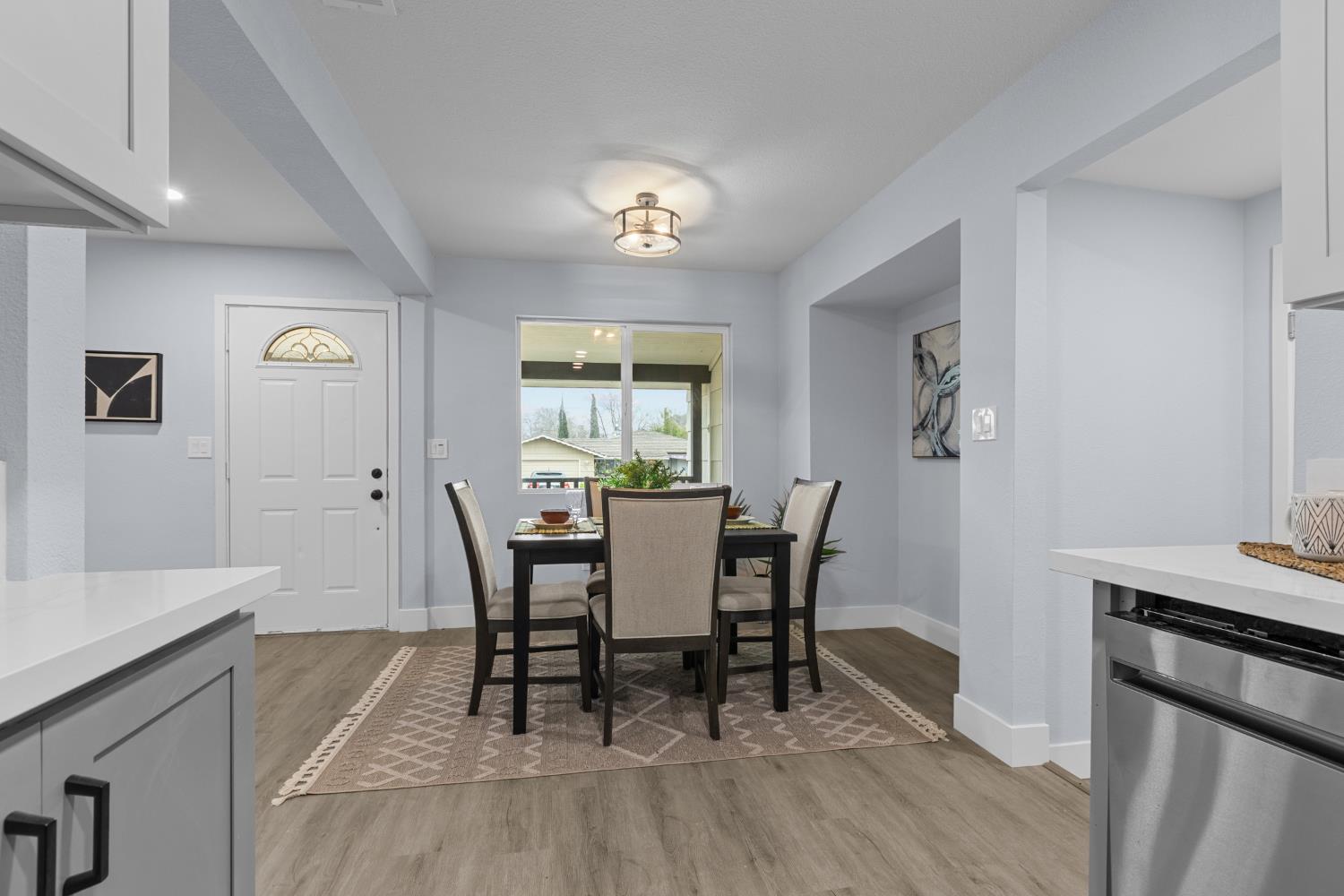 6907 Coronation Court Rio Linda, CA 95673 - Photo 11 of 27