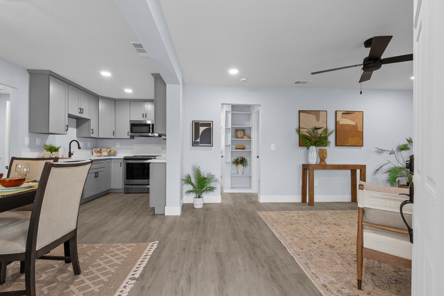 6907 Coronation Court Rio Linda, CA 95673 - Photo 5 of 27