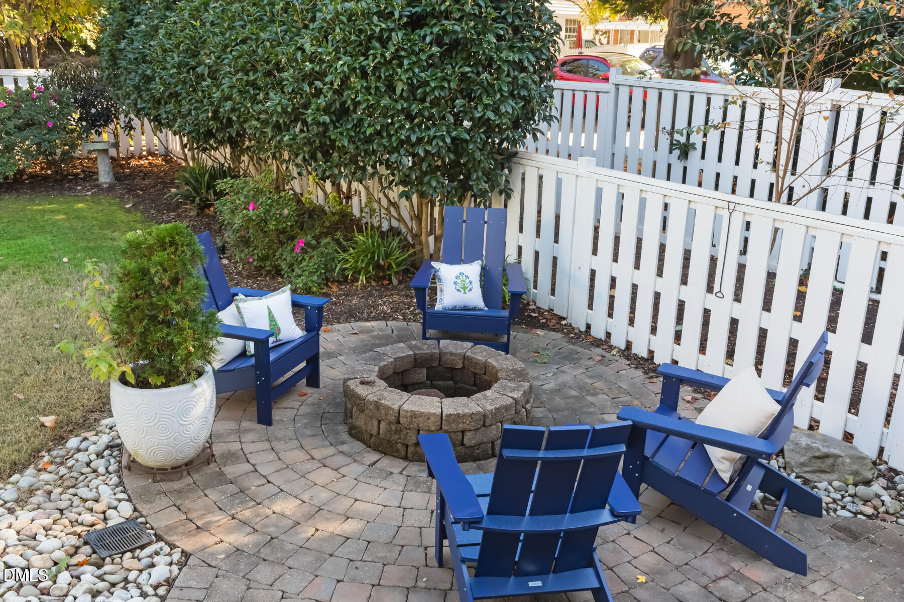 116 Hillcrest Road Raleigh, NC 27605 - Photo 31 of 34 a view of balcony with outdoor seating and trees
