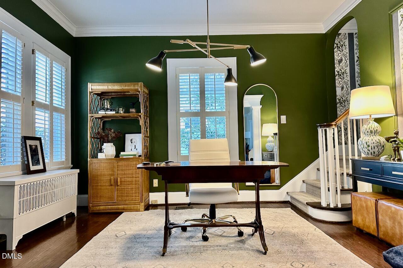 116 Hillcrest Road Raleigh, NC 27605 - Photo 8 of 34 a living room with furniture and a window