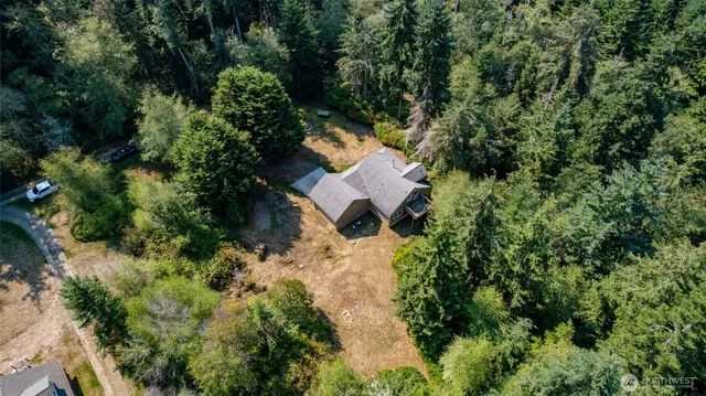 a view of a yard from a balcony
