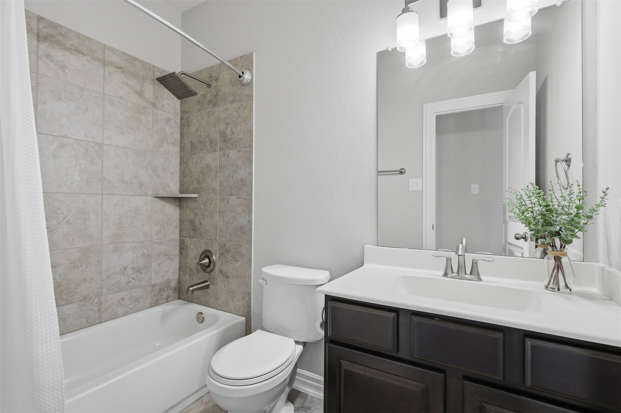 7915 Stratford Hall Drive Rosharon, TX 77583 - Photo 13 of 26