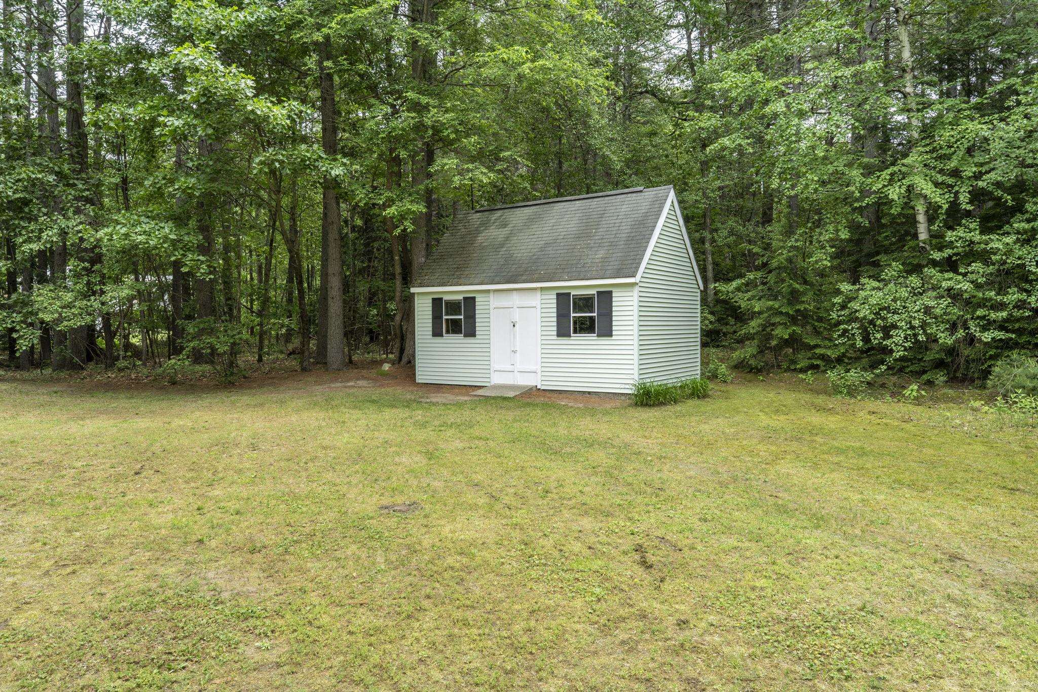 8 Rocky Hill Road Litchfield, NH 03052 - Photo 42 of 48