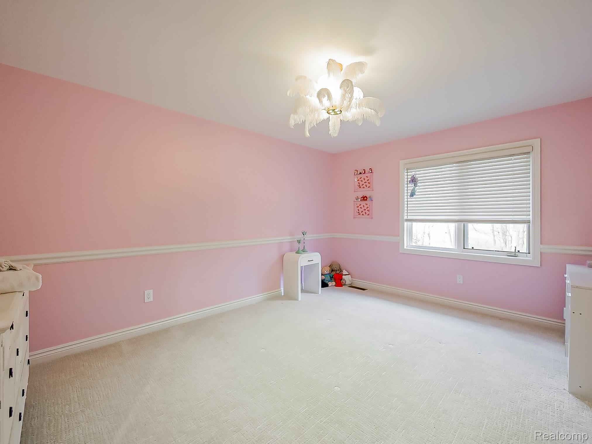 3586 Walnut Brook Drive Rochester, MI 48309 - Photo 34 of 59 Walnut Brook-41.jpg