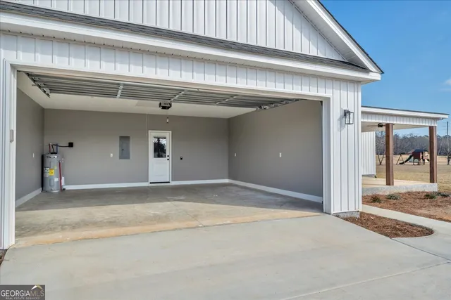 $319,900 | 1562 Lexington Drive, Dublin, GA 31021