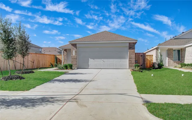 $1,850 | 9011 Cape Birdland Drive, Baytown, TX 77521