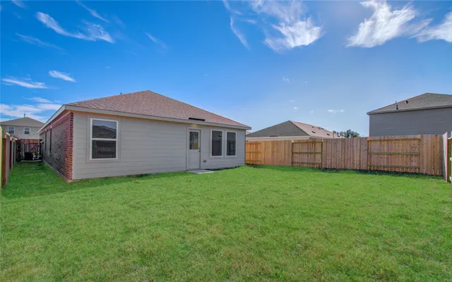 $1,850 | 9011 Cape Birdland Drive, Baytown, TX 77521