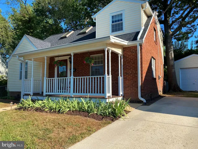 $445,000 | 5703 Hamilton Street, Hyattsville, MD 20781