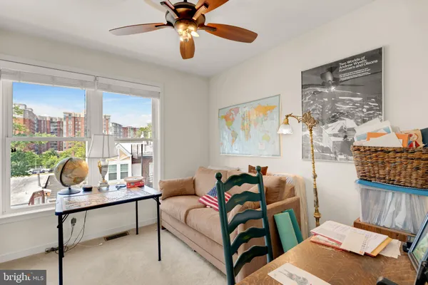 $1,250,000 | 1011 3rd Place Southeast, Washington, DC 20003