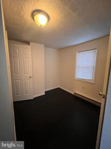 $1,300 | 204 North West Street, Charles Town, WV 25414