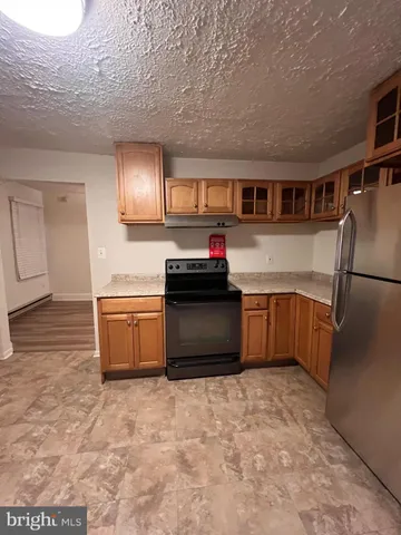 $1,300 | 204 North West Street, Charles Town, WV 25414