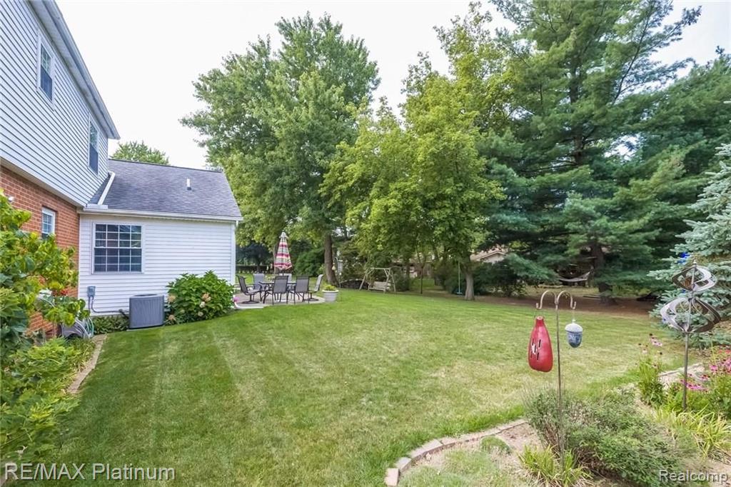 5210 Greenfield Road Brighton, MI 48114 - Photo 25 of 30