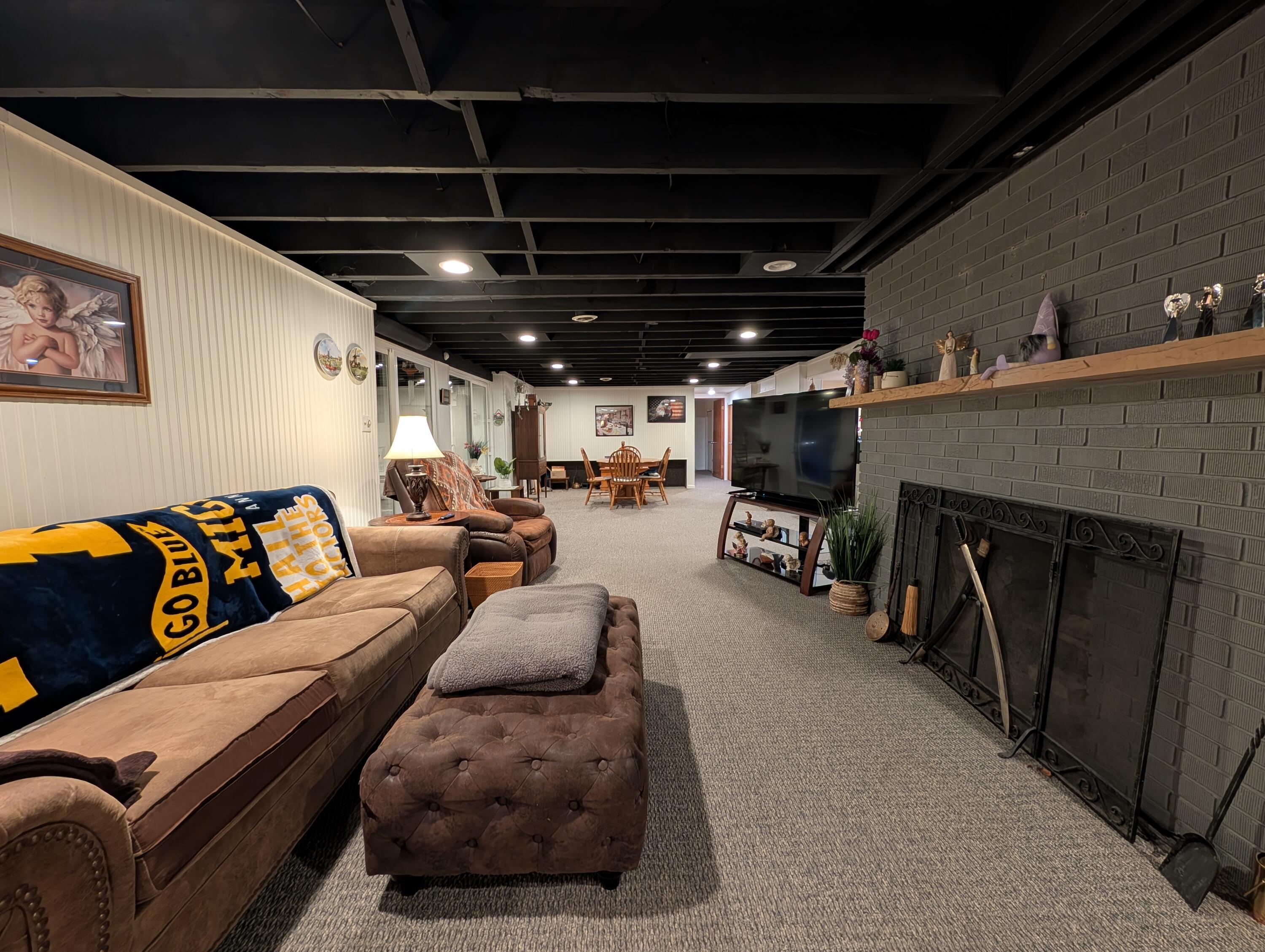 7030 North Maple Drive Coloma, MI 49038 - Photo 41 of 66 1000003619