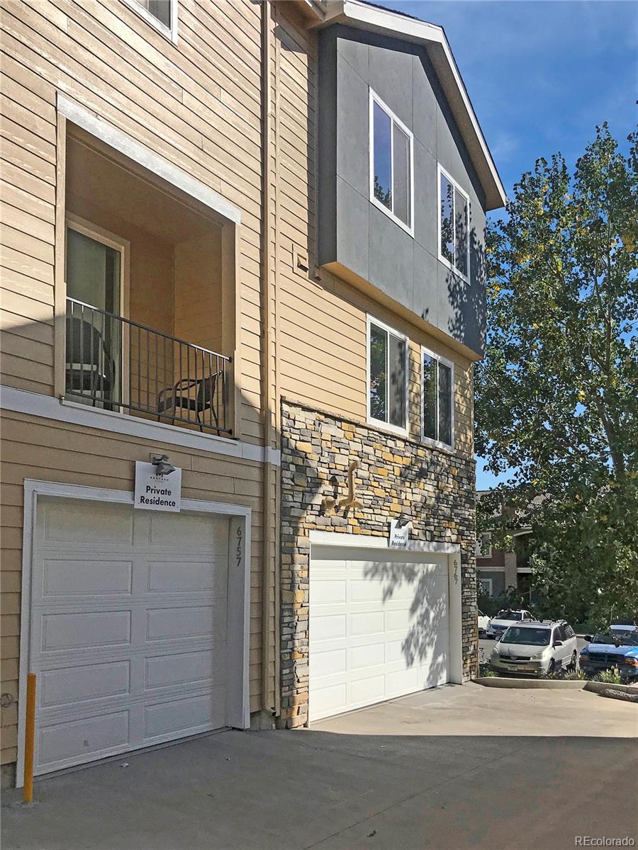 6767 South Tempe Court Aurora, CO 80016 - Photo 25 of 25 front view of a building