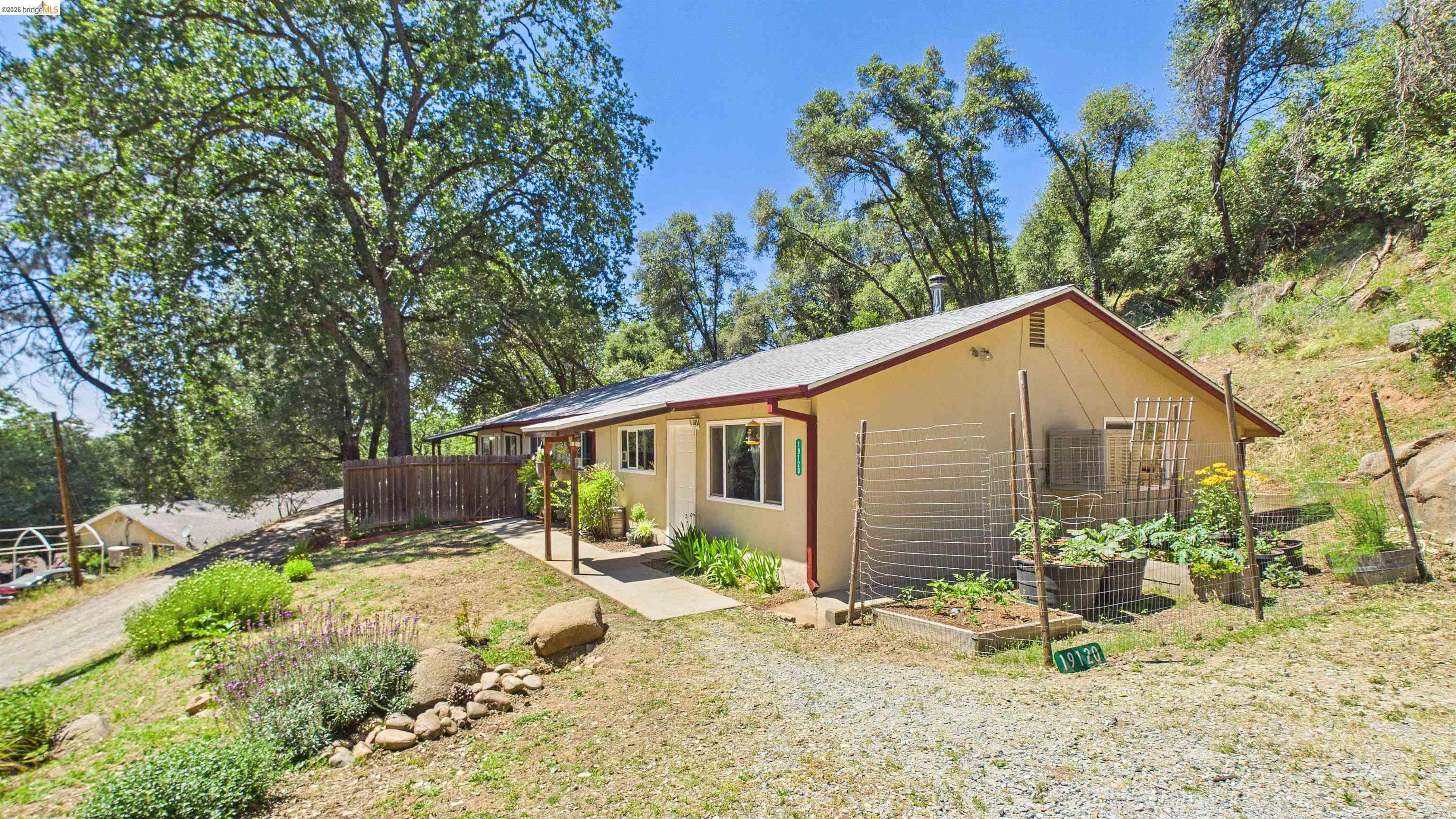 19120 Black Oak Road Sonora, CA 95370 - Photo 2 of 43