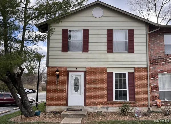 $170,000 | 31 Park Charles Boulevard North, Unit A, St. Peters, MO 63376