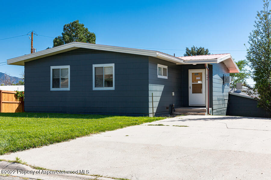 344 Fairway Avenue Rifle, CO 81650 - Photo 2 of 25 157A1748