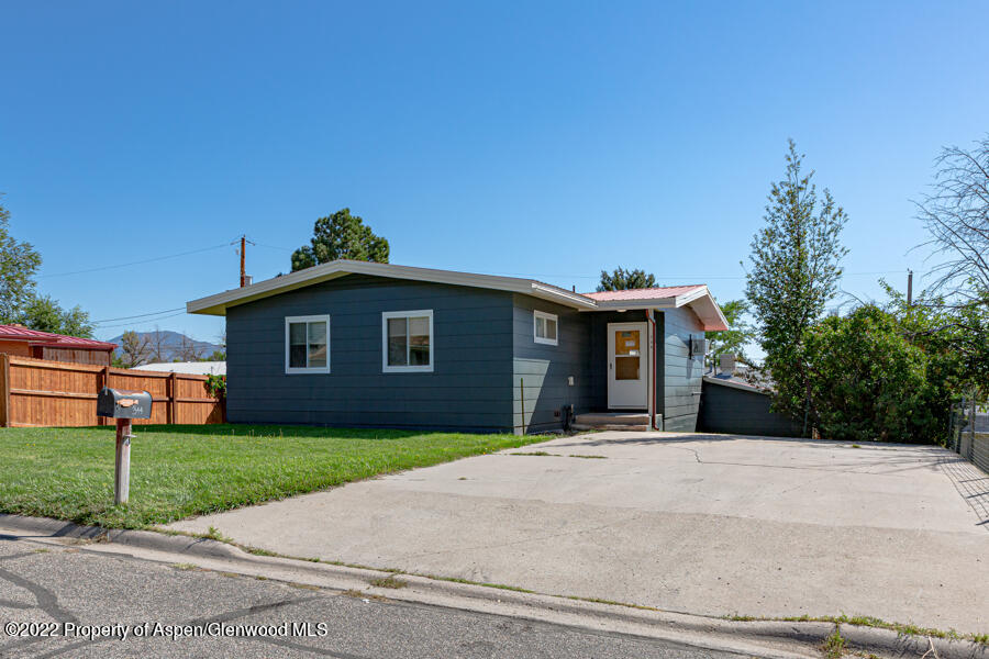 344 Fairway Avenue Rifle, CO 81650 - Photo 23 of 25 157A1745
