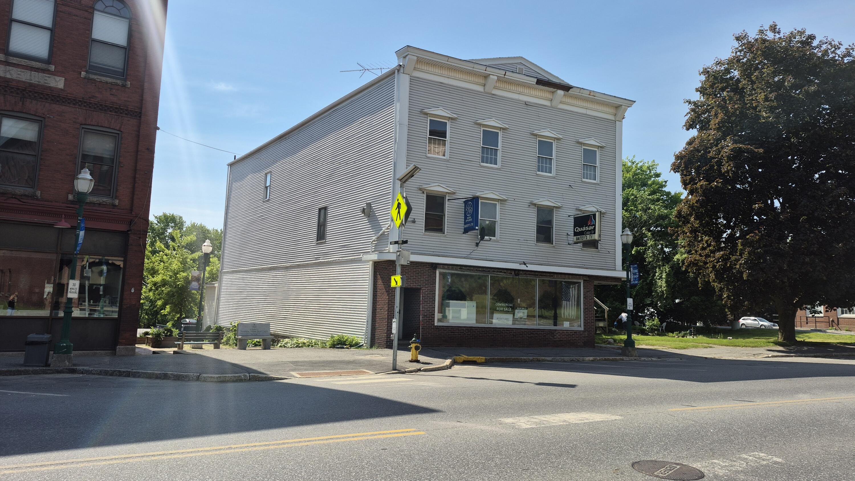 136 Main Street Fairfield, ME 04937 - Photo 2 of 5 2