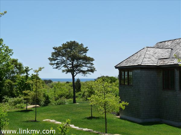 275 S Road Chilmark, MA 02535 - Photo 6 of 55 http://d1qzqeyxiitrap.cloudfront.net/photos/23264/600/5a72f2d9.jpg