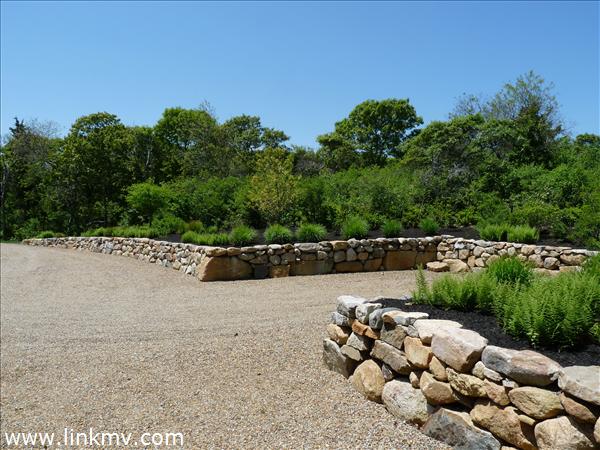275 S Road Chilmark, MA 02535 - Photo 52 of 55 http://d1qzqeyxiitrap.cloudfront.net/photos/23264/600/c5765f33.jpg