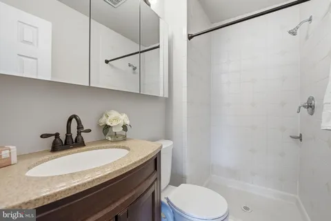 $769,000 | 9932 Longford Court, Vienna, VA 22181