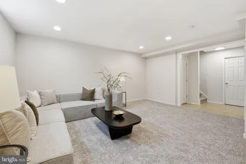 $769,000 | 9932 Longford Court, Vienna, VA 22181