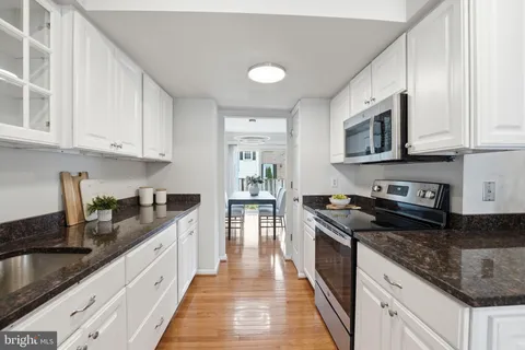 $769,000 | 9932 Longford Court, Vienna, VA 22181