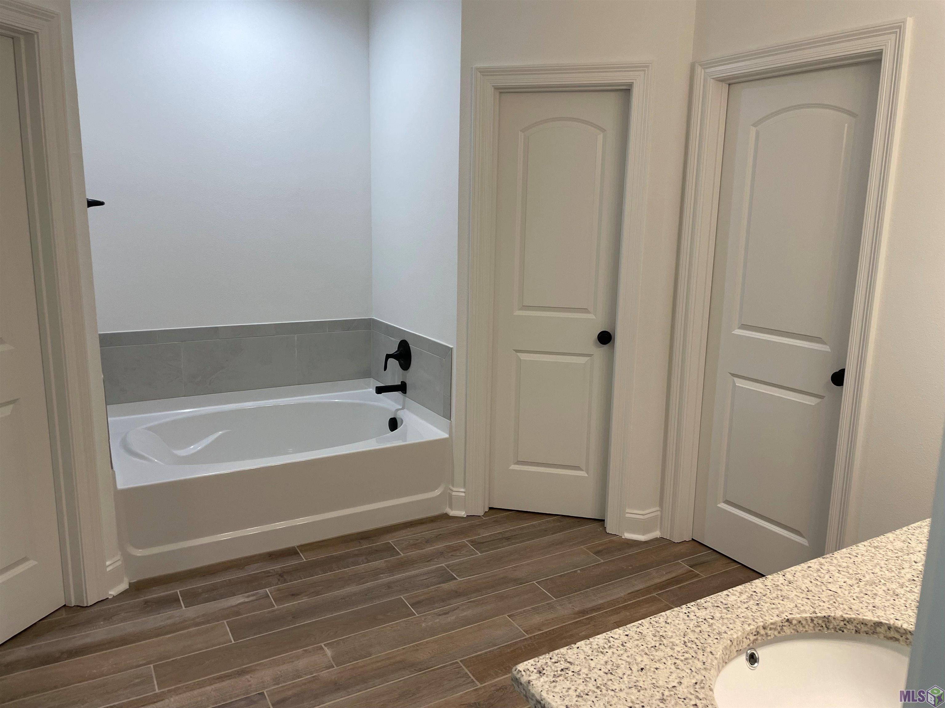 373 Rue Evangeline Houma, LA 70364 - Photo 5 of 6