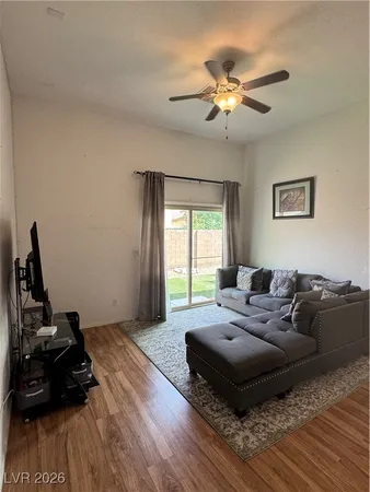 $398,000 | 696 Yew Barrow Court, Henderson, NV 89011