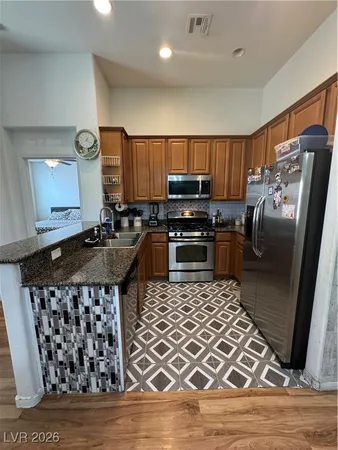 $398,000 | 696 Yew Barrow Court, Henderson, NV 89011