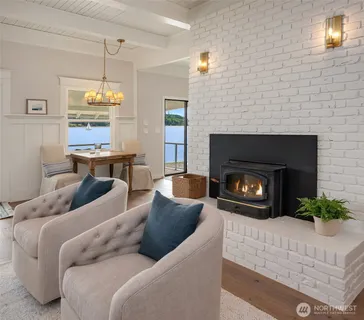 $1,395,550 | 26321 Pillsbury Road Southwest, Vashon, WA 98070