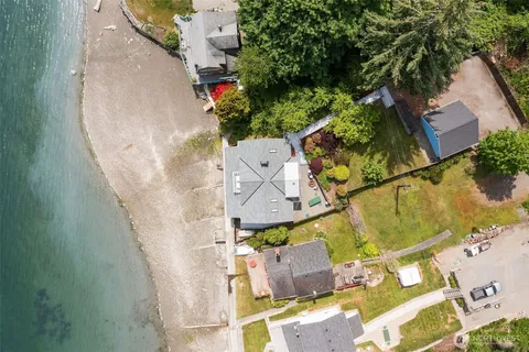 $1,395,550 | 26321 Pillsbury Road Southwest, Vashon, WA 98070