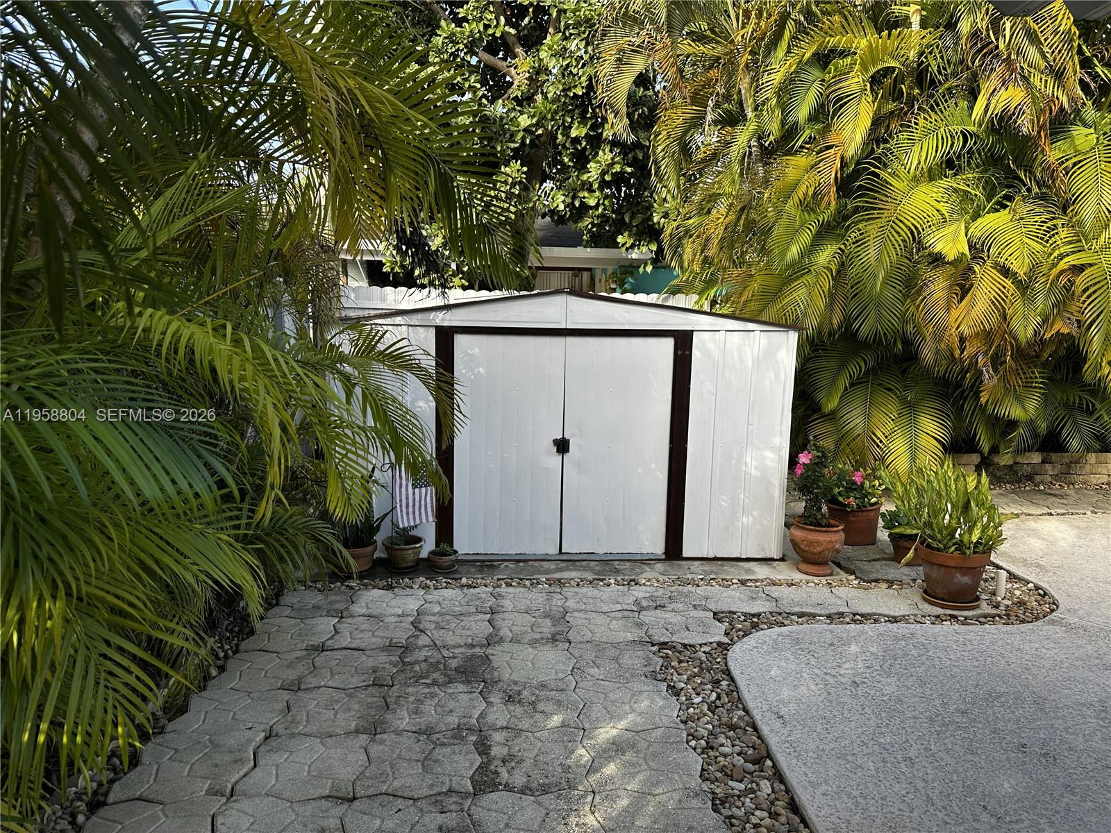 3860 Southwest 121st Avenue Miami, FL 33175 - Photo 29 of 30