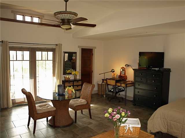 735 Del Rio Avenue Encinitas, CA 92024 - Photo 15 of 25 Studio