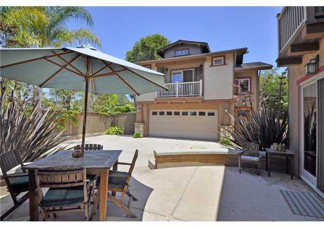 735 Del Rio Avenue Encinitas, CA 92024 - Photo 23 of 25 Back of Main house looking at garage/detached studio