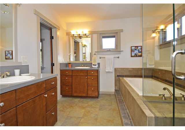 735 Del Rio Avenue Encinitas, CA 92024 - Photo 6 of 25 Master Bath