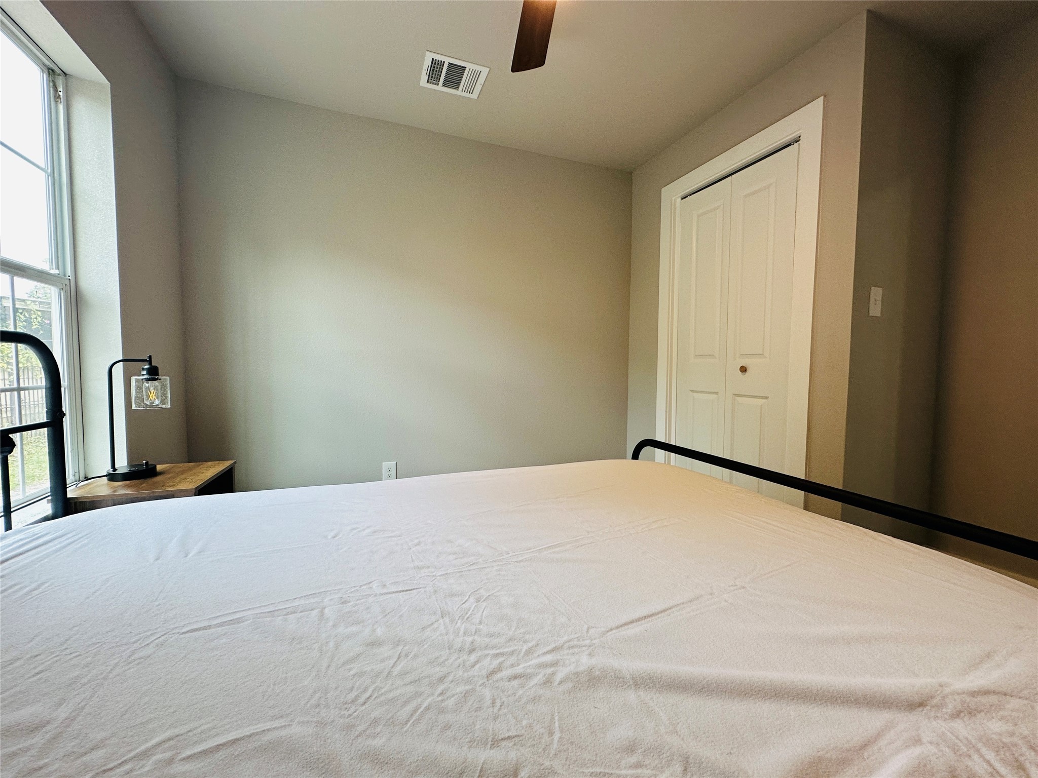 4018 Gano Street, Unit 2 Houston, TX 77009 - Photo 16 of 17 a view of an empty room and window